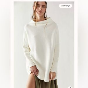 Free people ottoman slouchy sweater Cream size M